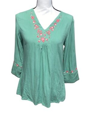 Global Desi Green Embroidered V-Neck Women’s Shirt 3/4 Sleeves